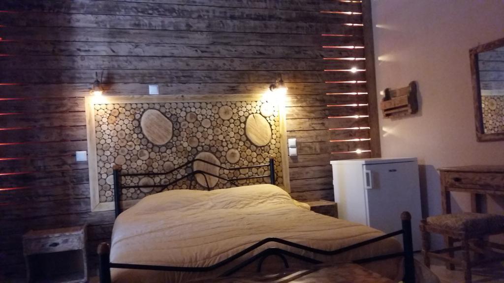 Mathes Hotel Klavsion ภายนอก รูปภาพ