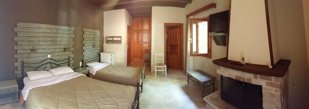 Mathes Hotel Klavsion ภายนอก รูปภาพ
